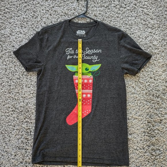 Star Wars Shirt Womens Small Baby Yoda Christmas - Picture 4 of 9